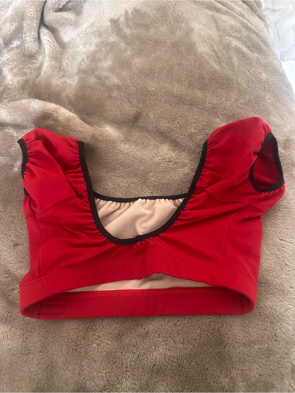 Girls Jo n Jax red puffed sleeve sports bra